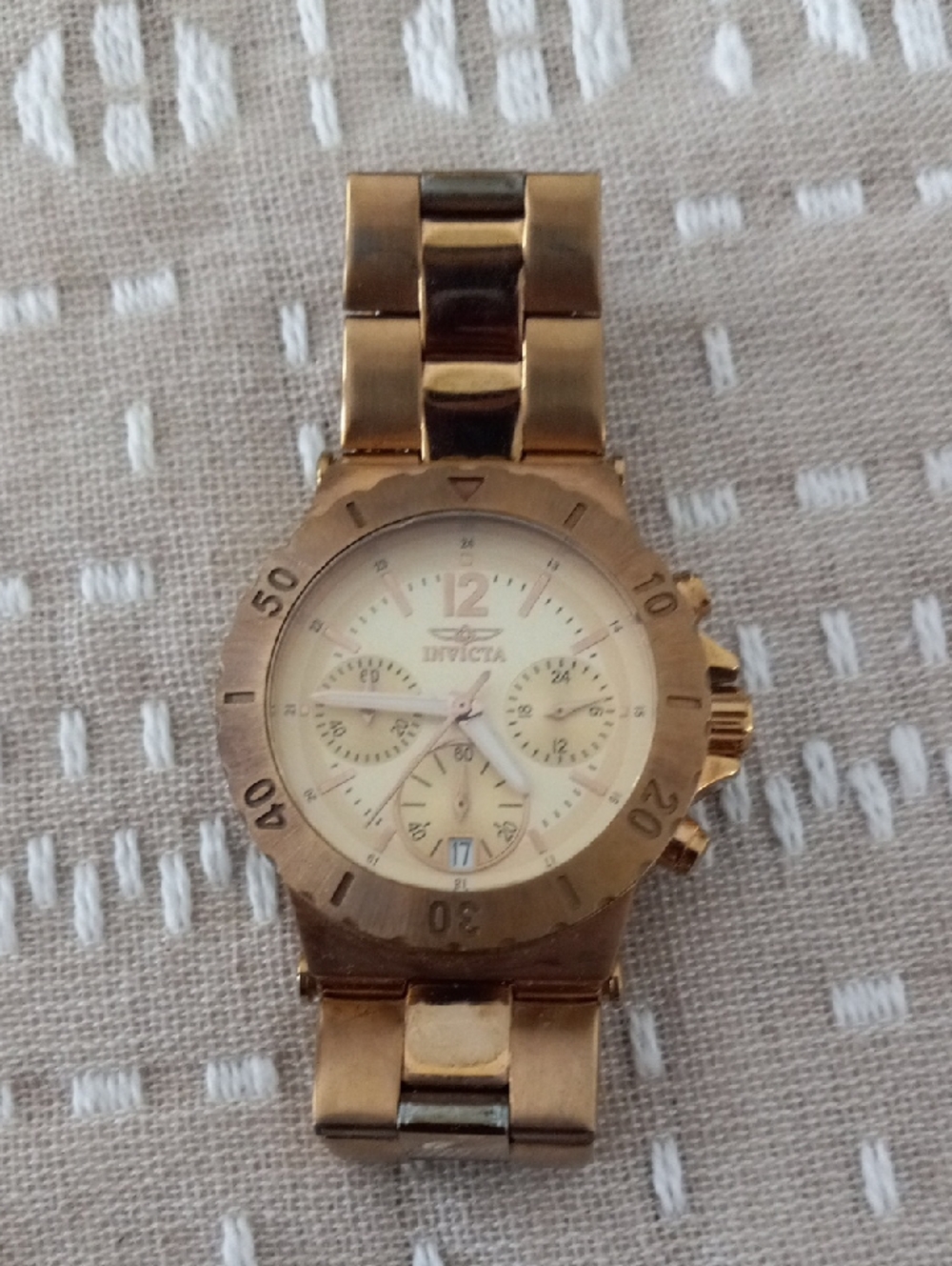 Invicta Gold and Cream Chronograph Bracelet Watch